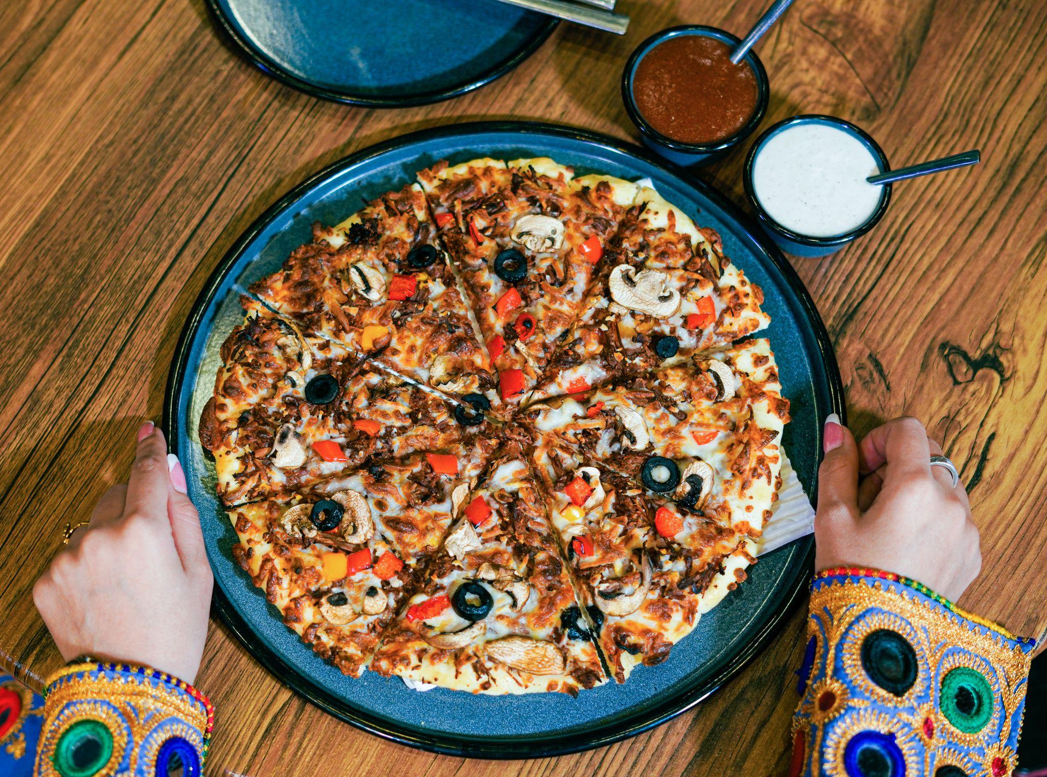 کافه و فست فود آلما