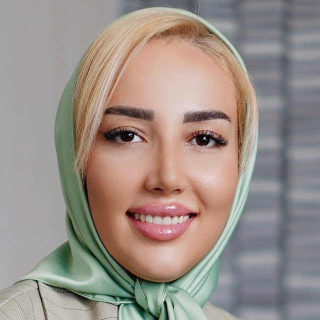وکیل پایه یک دادگستری محدثه مؤمنی