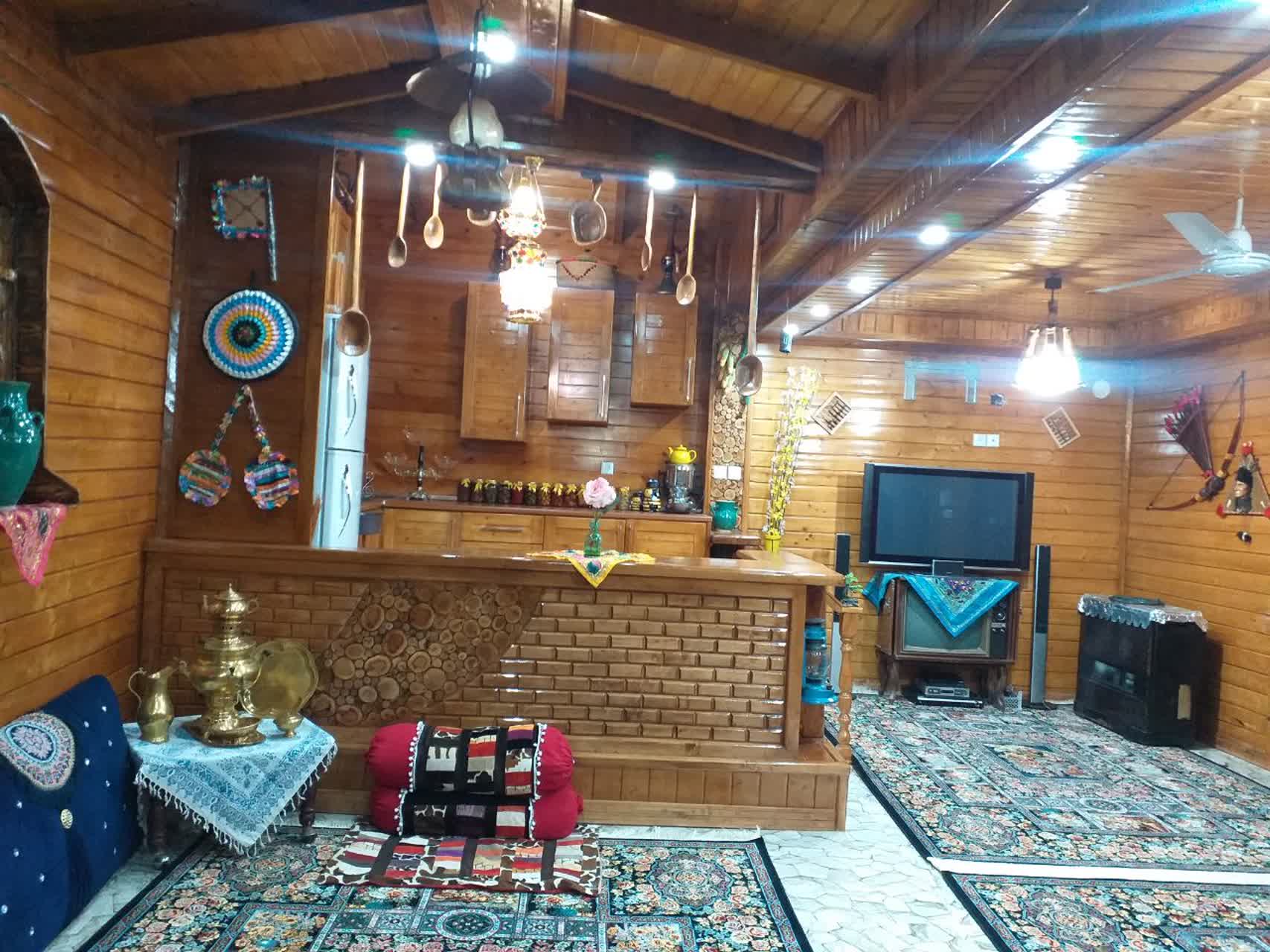 مشاور املاک بابک حسینی