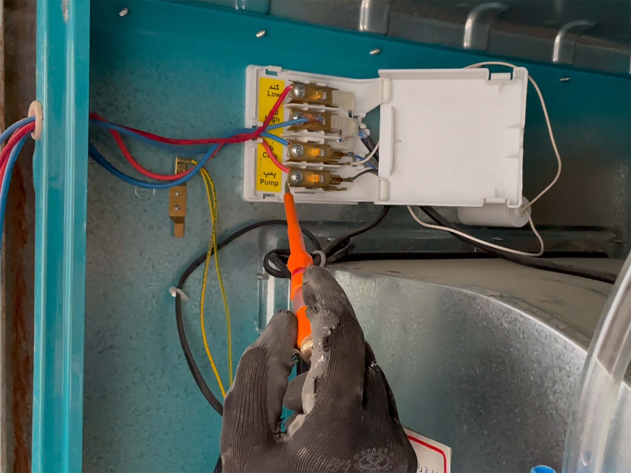 خدمات برق و سرویس کولر بایگی