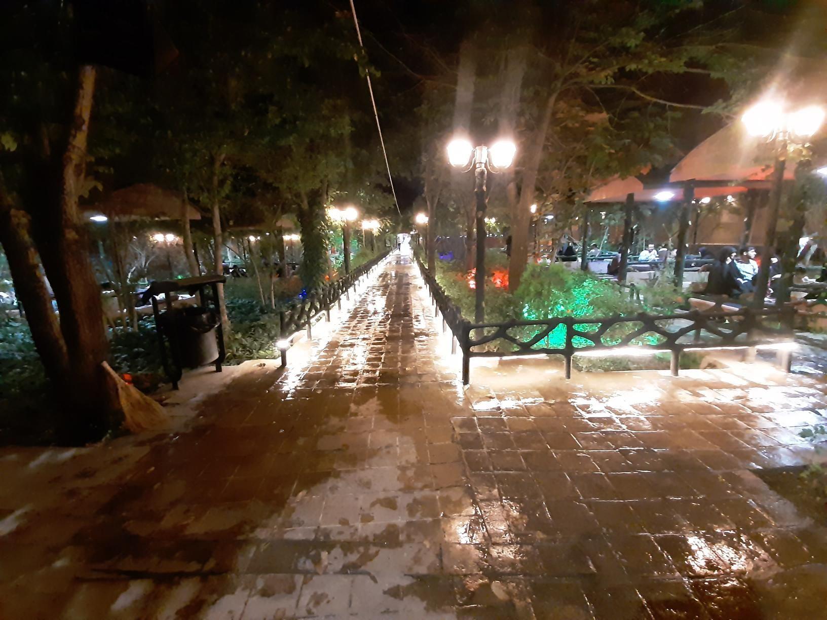 باغ رستوران بهشت