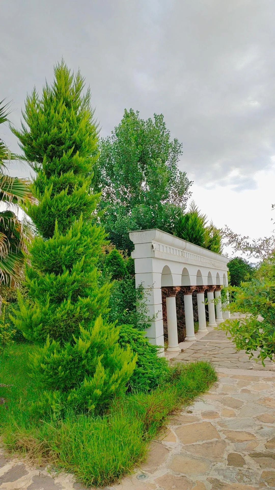 باغ تالار دلوین