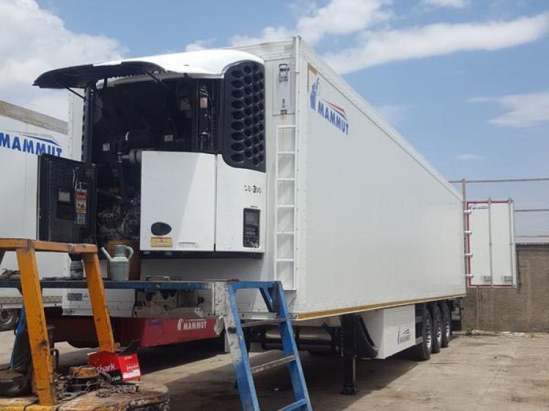 راننده تریلی یخچالی