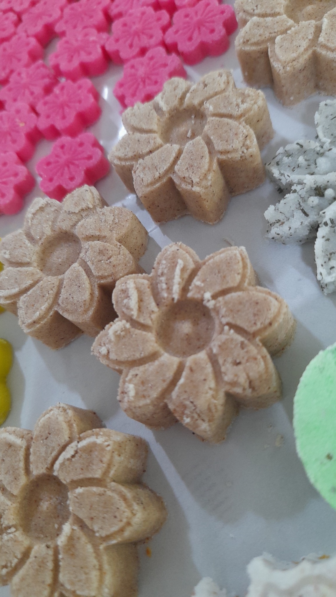 قند و نبات گیاهی شکوفه