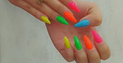 ارایشی و بهداشتی ناخن کار