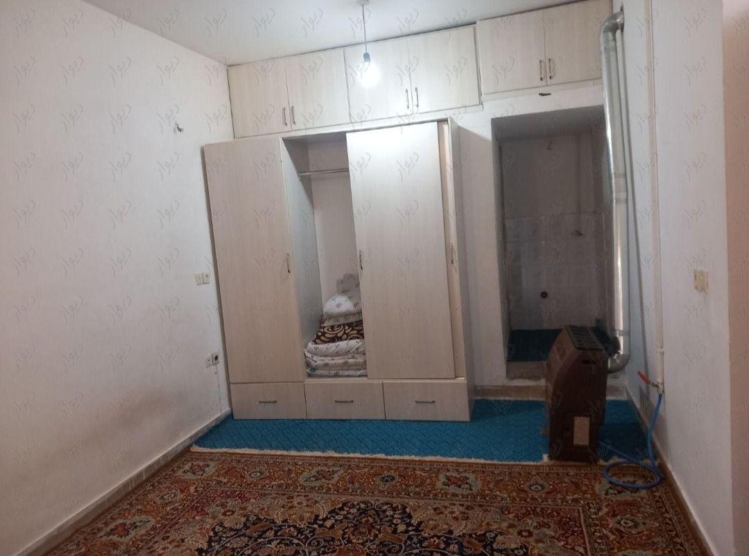 خانه مسافر  یزدان درشهرکرد