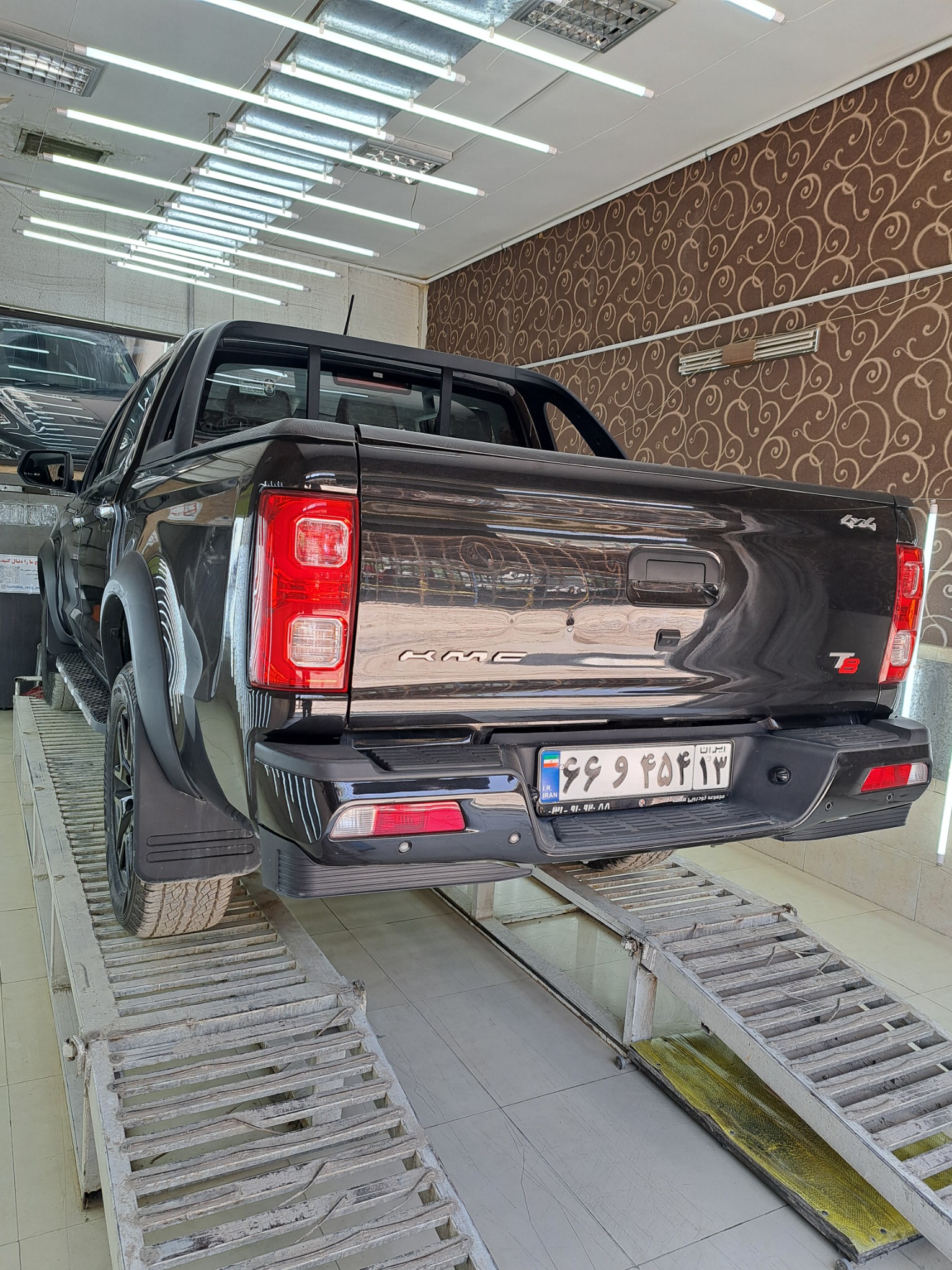 تشخیص رنگ مرتضوی پاکزادخیابان امام خمینی