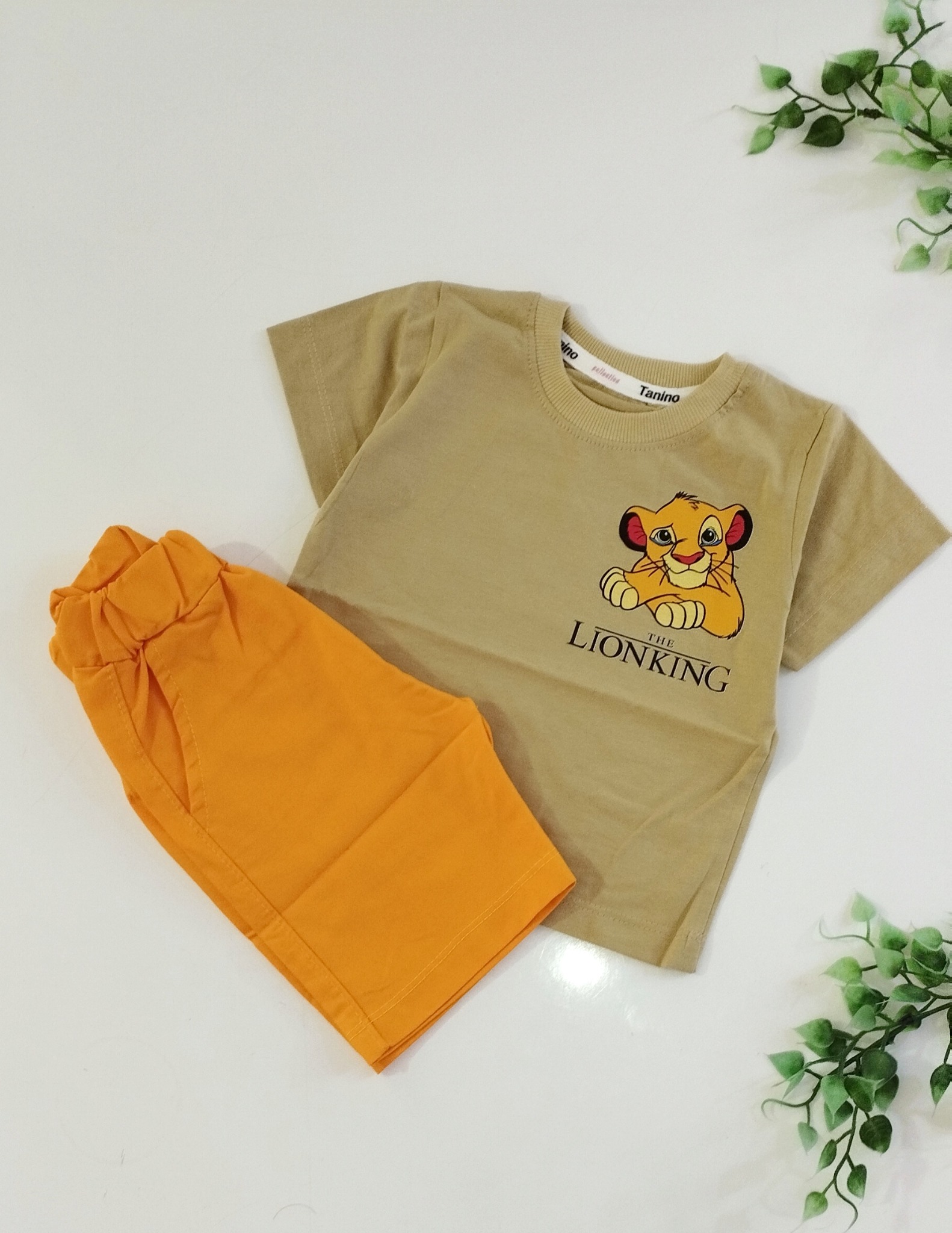 پوشاک بچگانه نی نی ناز