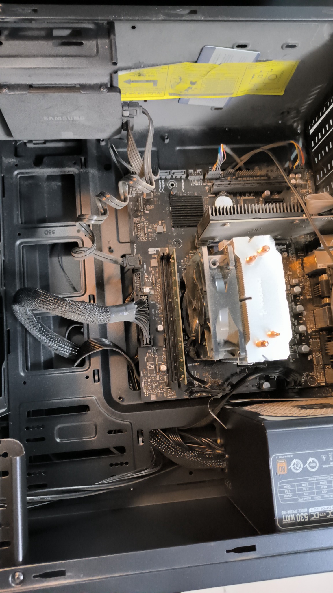 تجهیزات و خدمات  کامپیوتر و لپ تاپ