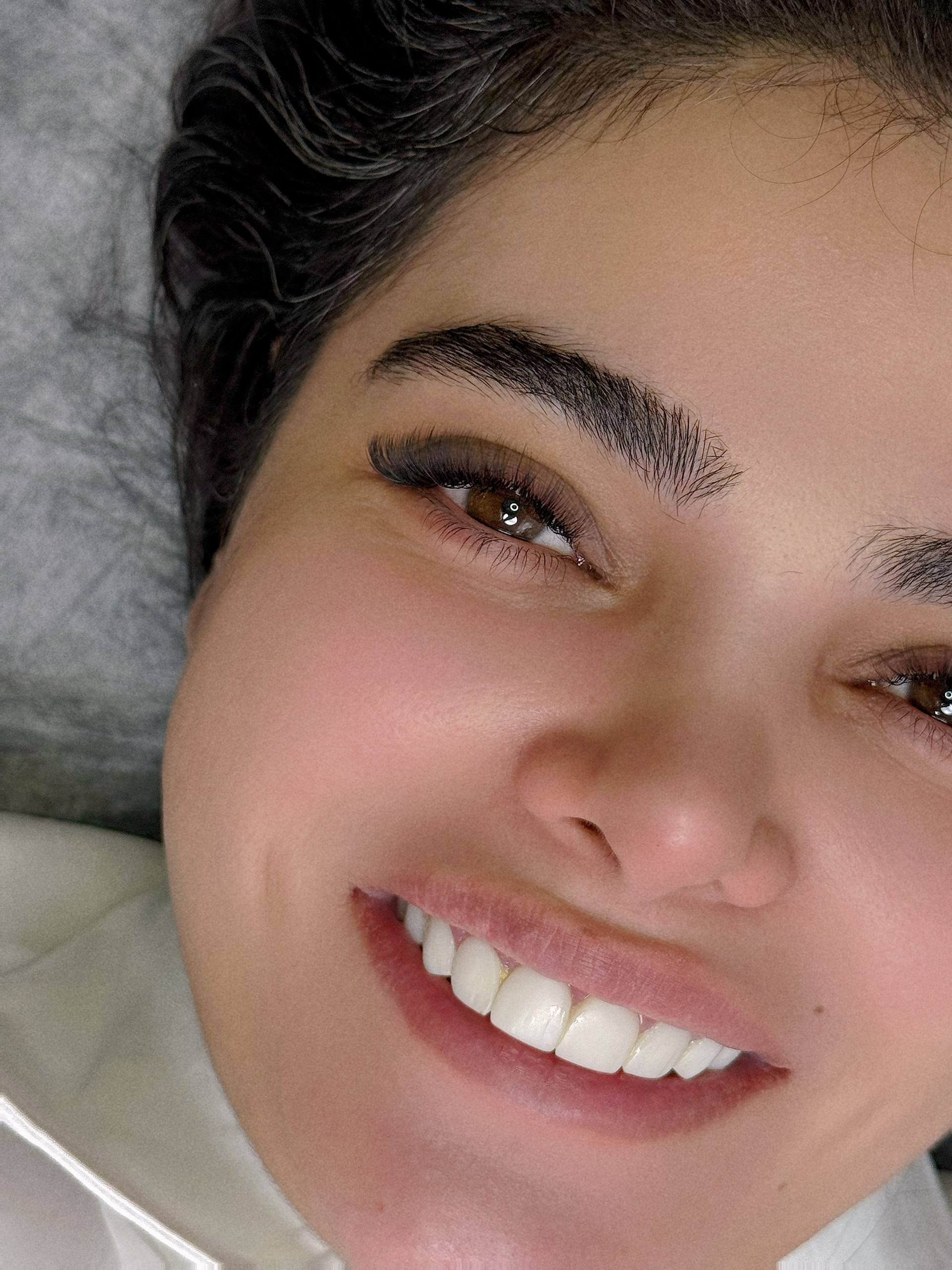مرکز تخصصی اکستنشن مژه پرنا