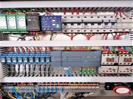 برقکار ساختمان و صنعتی