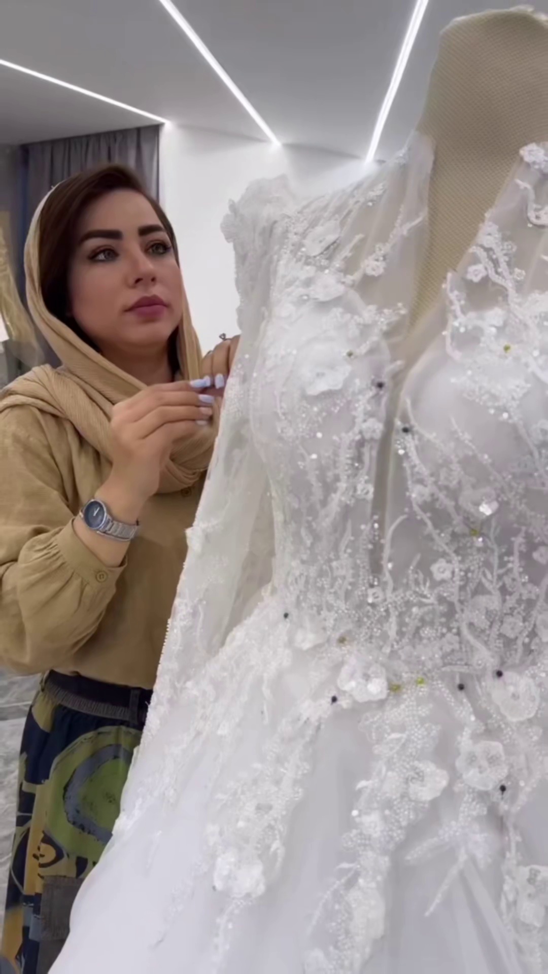 مزون لباس عروس ساوانا شیراز