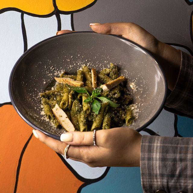 رستوران ایتالیایی دوت