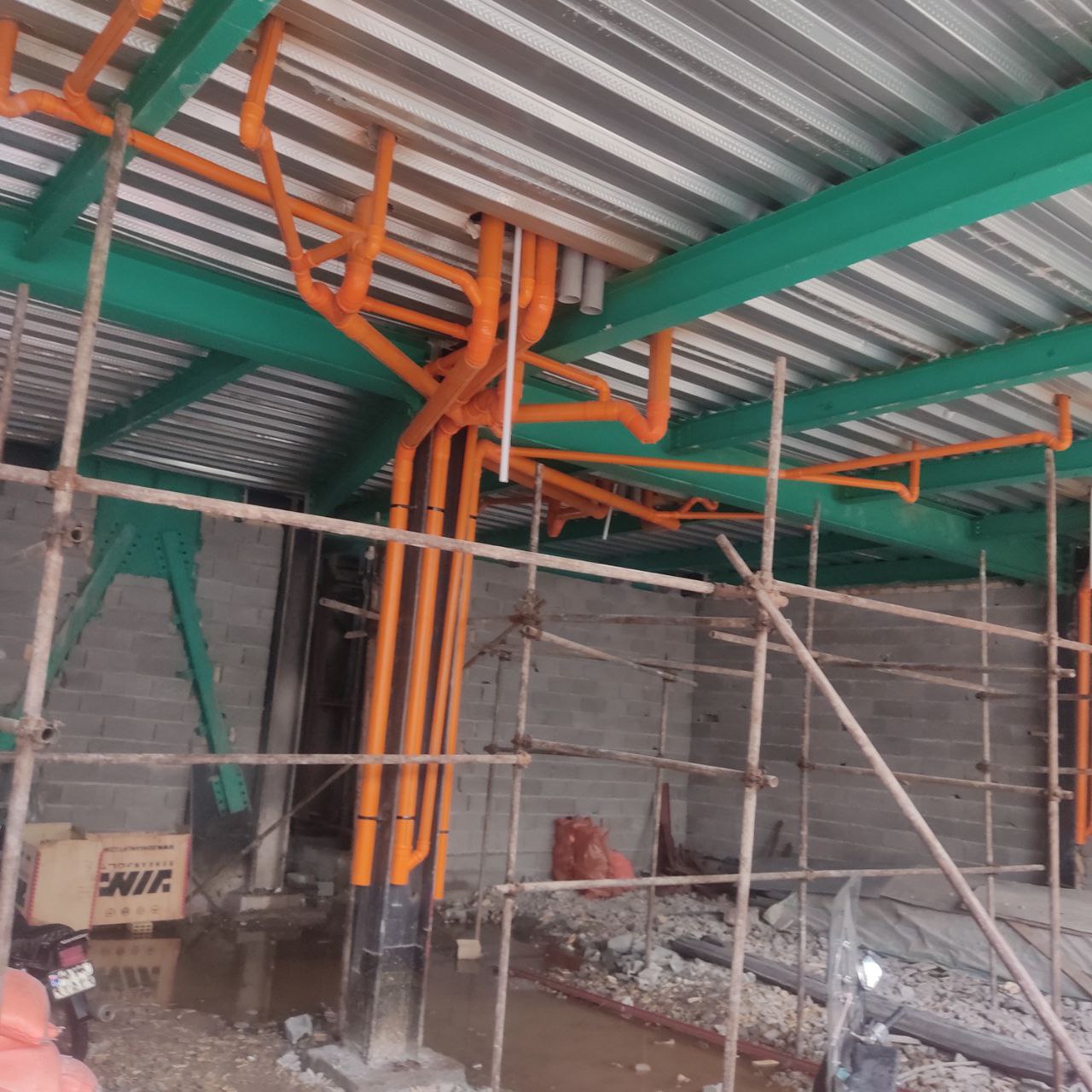 تاسیسات ساختمان استخر شنا،جکوزی قنبرزاده