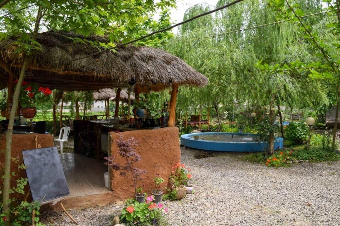 مجتمع اقامتی و بومگردی تاپ جمشید