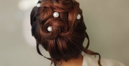 منیره زاده خواست