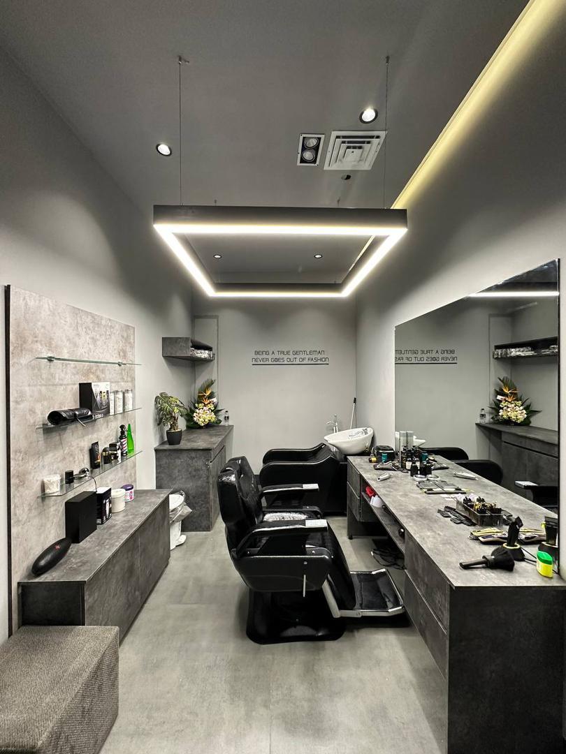 آرایشگاه هومن