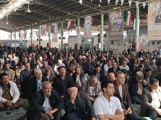 مصلی نماز جمعه خمینی شهر