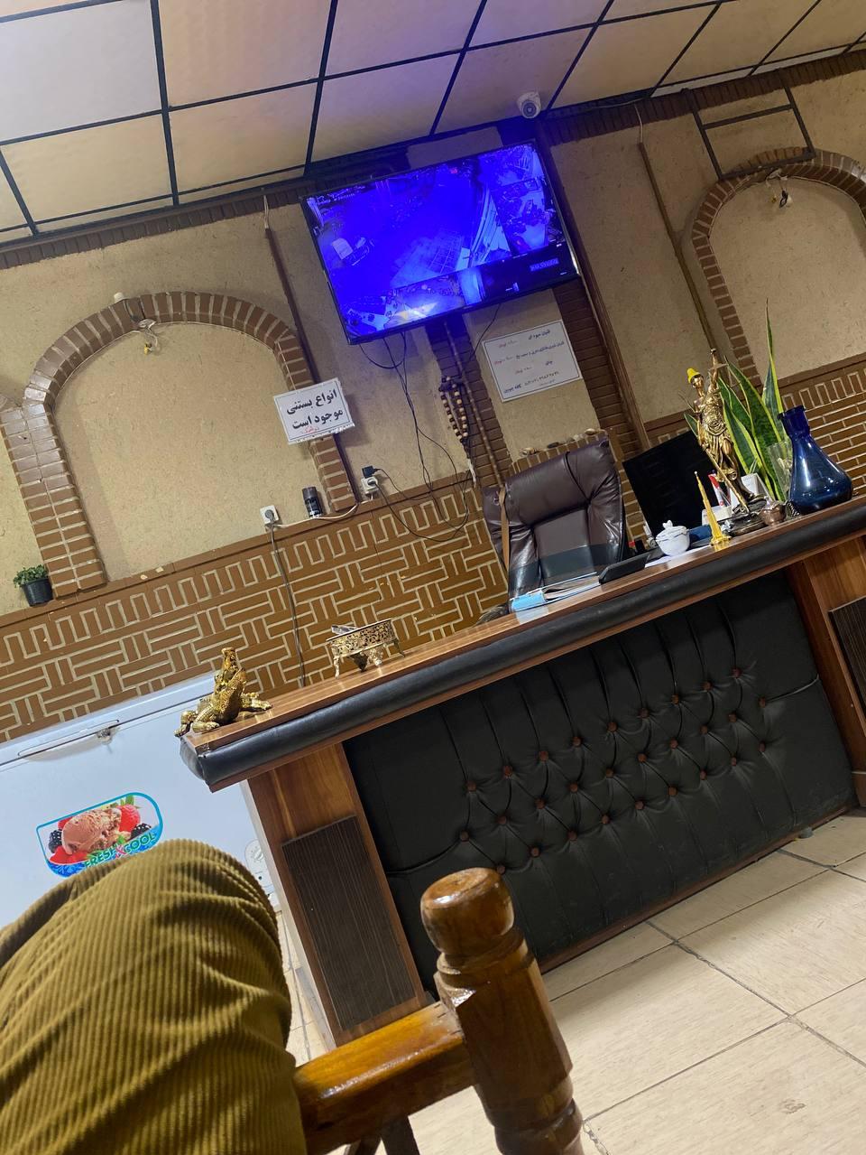 کافه قلیان چوبین