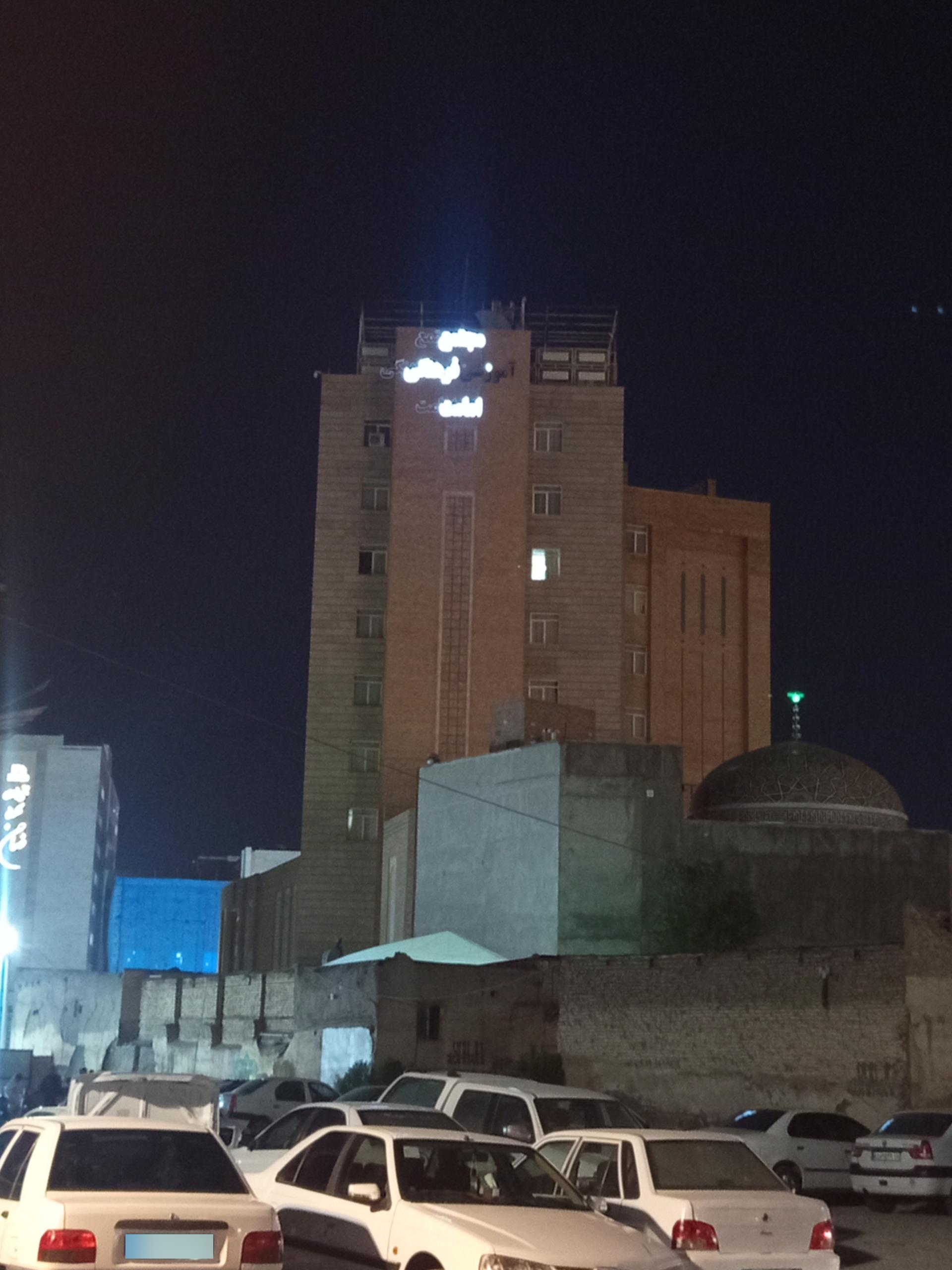 پارکینگ شمشاد