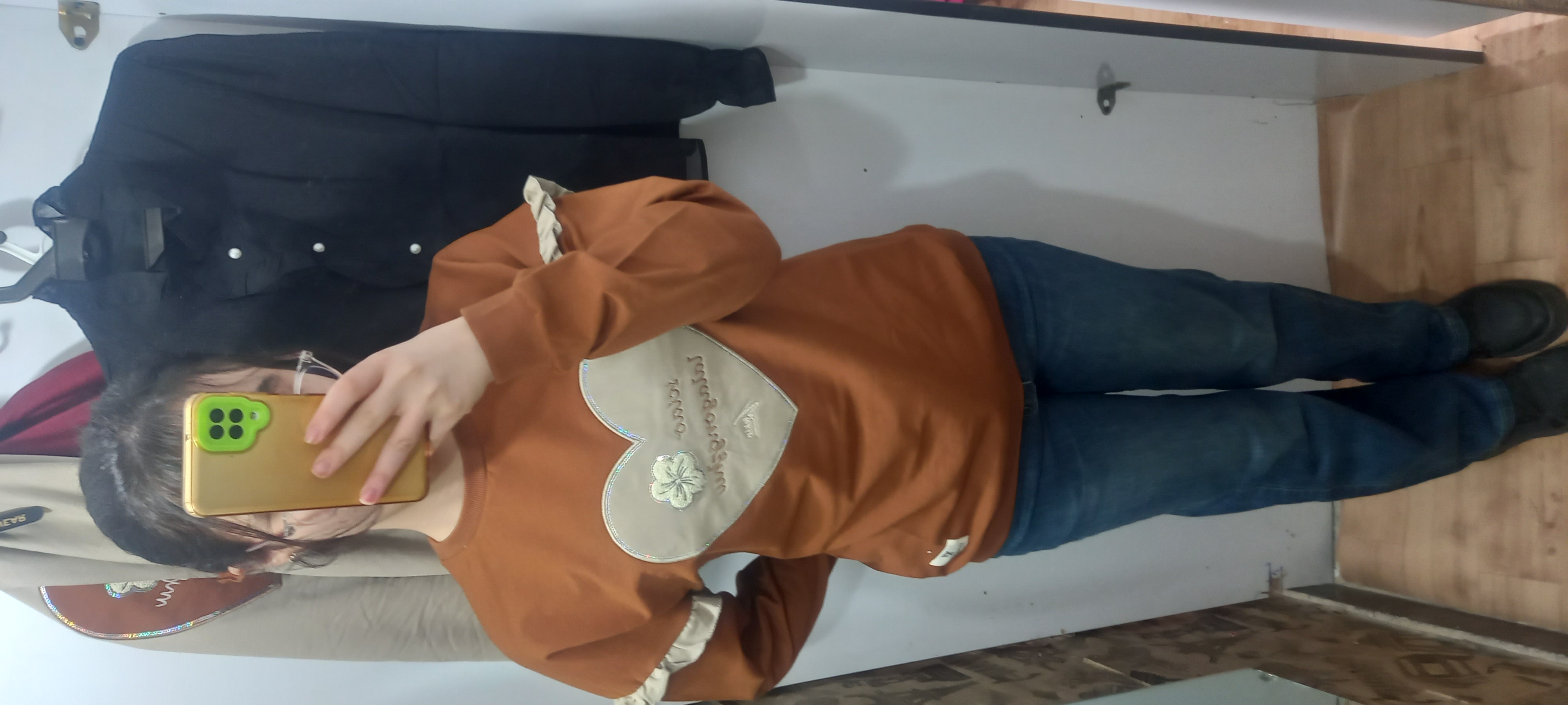 بوتیک پوشاک وستا