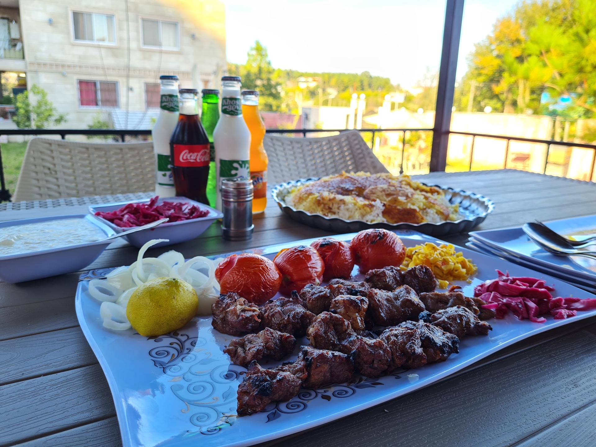 باغ و رستوران کبیر