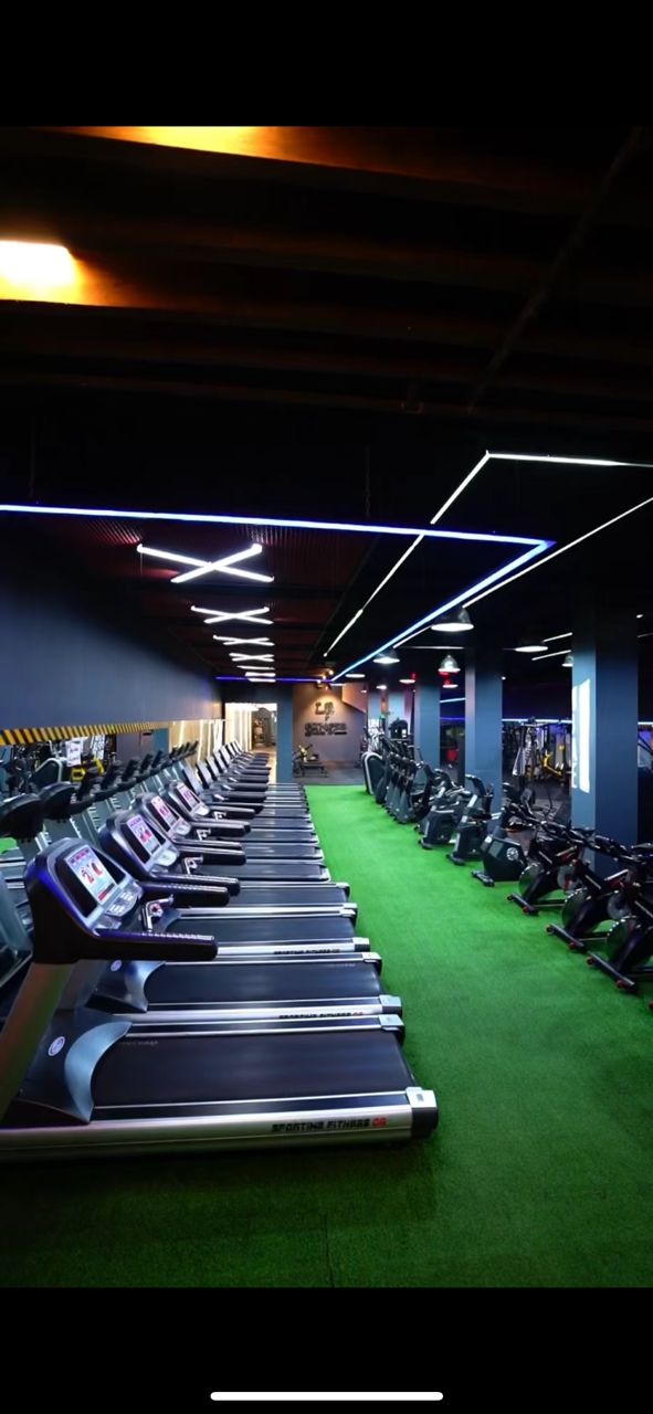 باشگاه بدنسازی طلایی ها(شعبه بانوان)