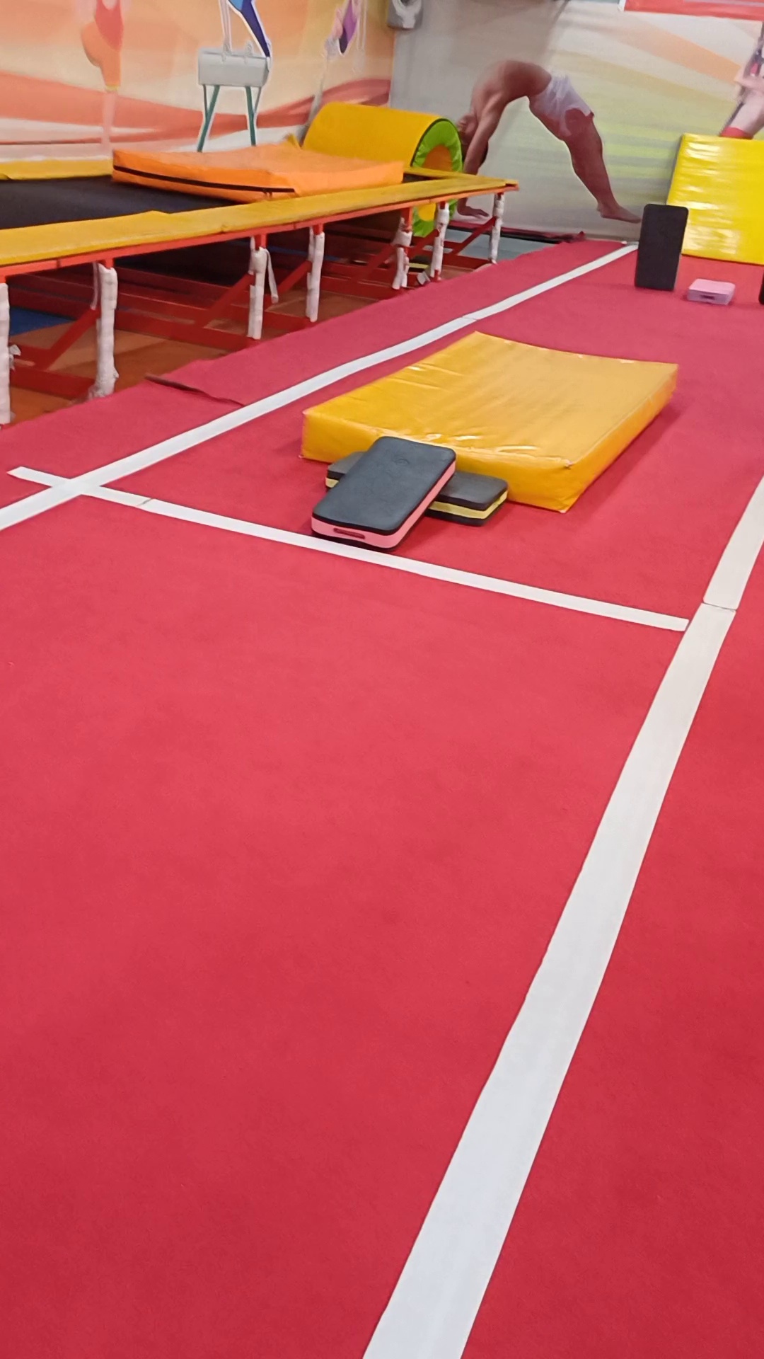 کلاس بازی و ورزش برای کودکان