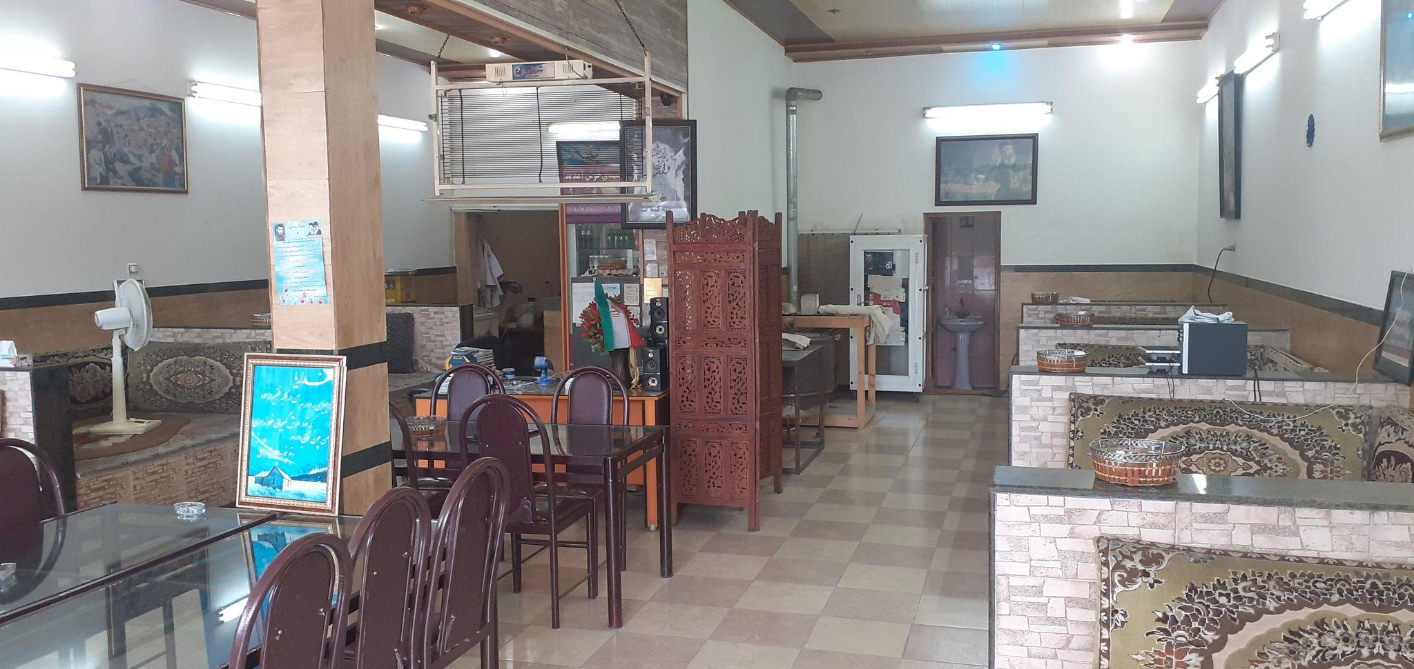 سفره خانه سنتی و سالن غذاخوری حاج مهدی