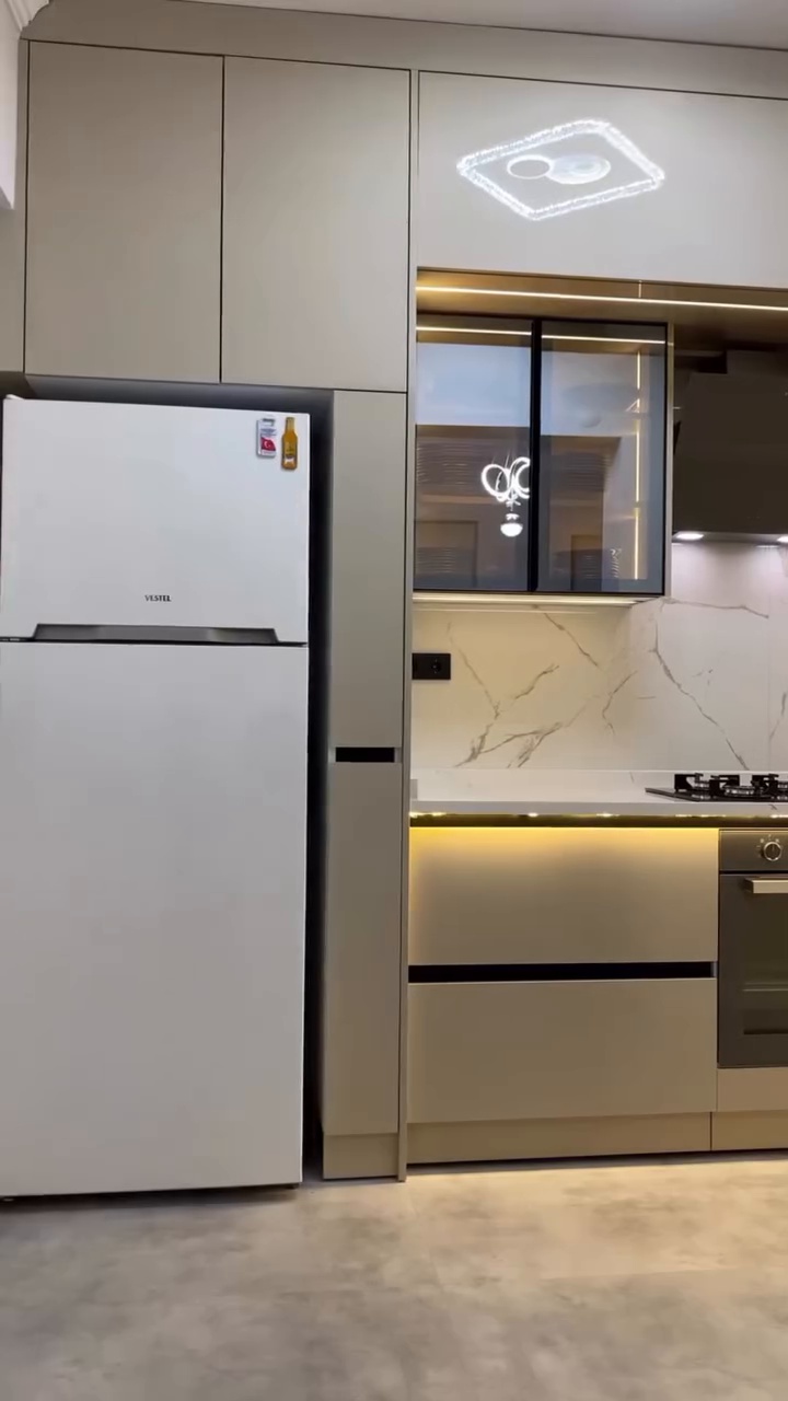 کابینت گاد وود ۲