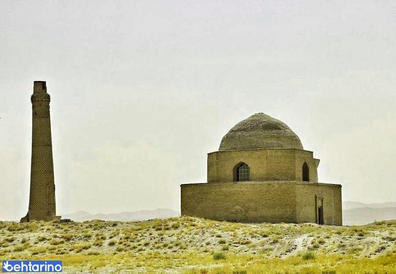 آرامگاه ارسلان جاذب