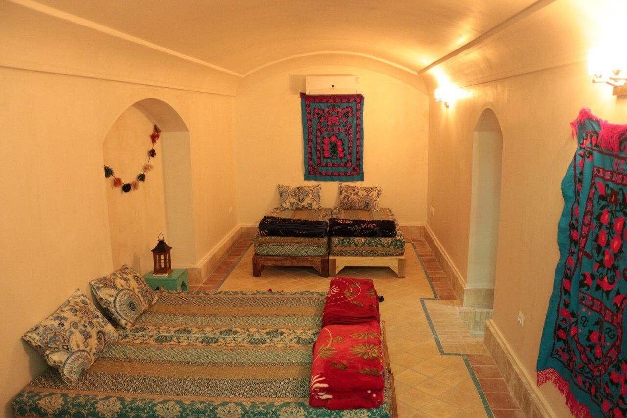 اقامتگاه بومگردی کوشک فردوس