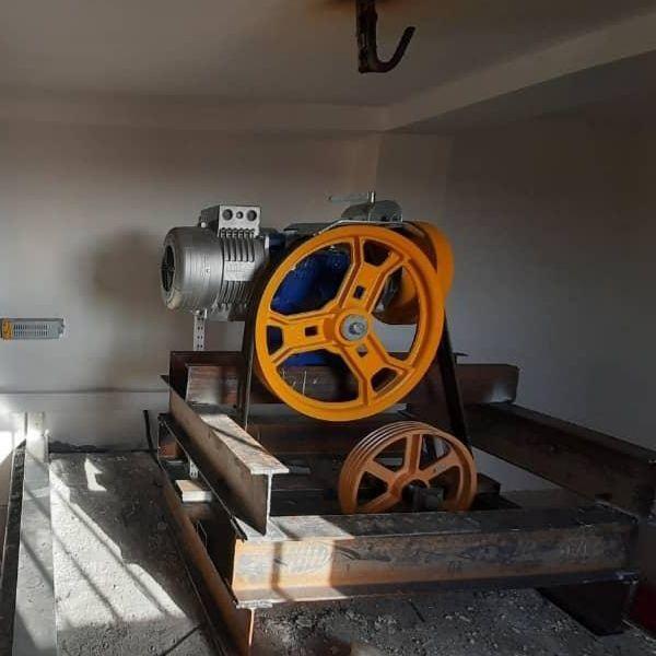 تعمیرکار و سرویسکار آسانسور