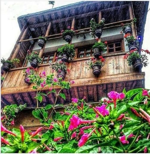 کافه رستوران باغ سنگی