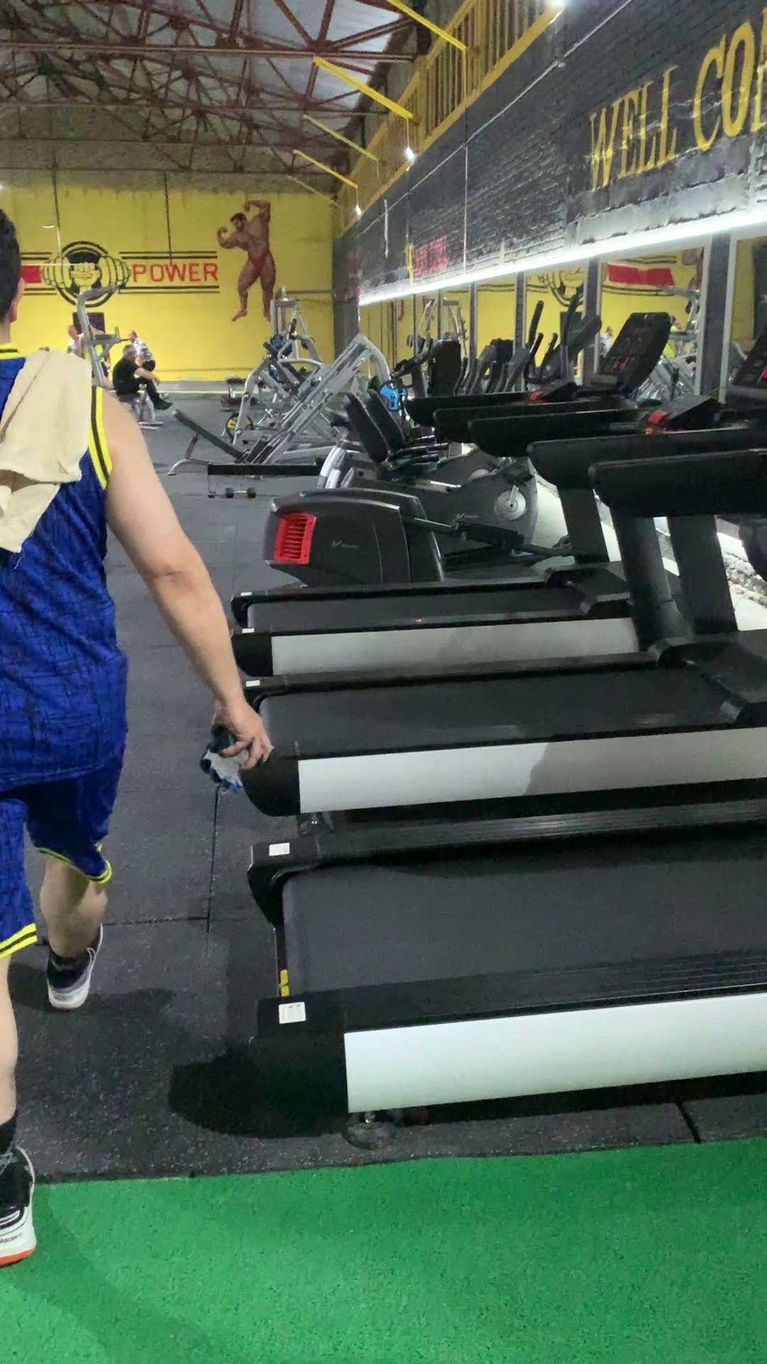 مجموعه ورزشی ماتریکس بدنسازی و بوکس