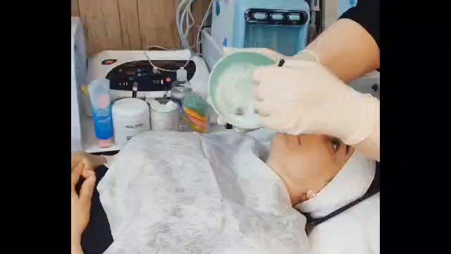 پاکسازی پوست سوزانا