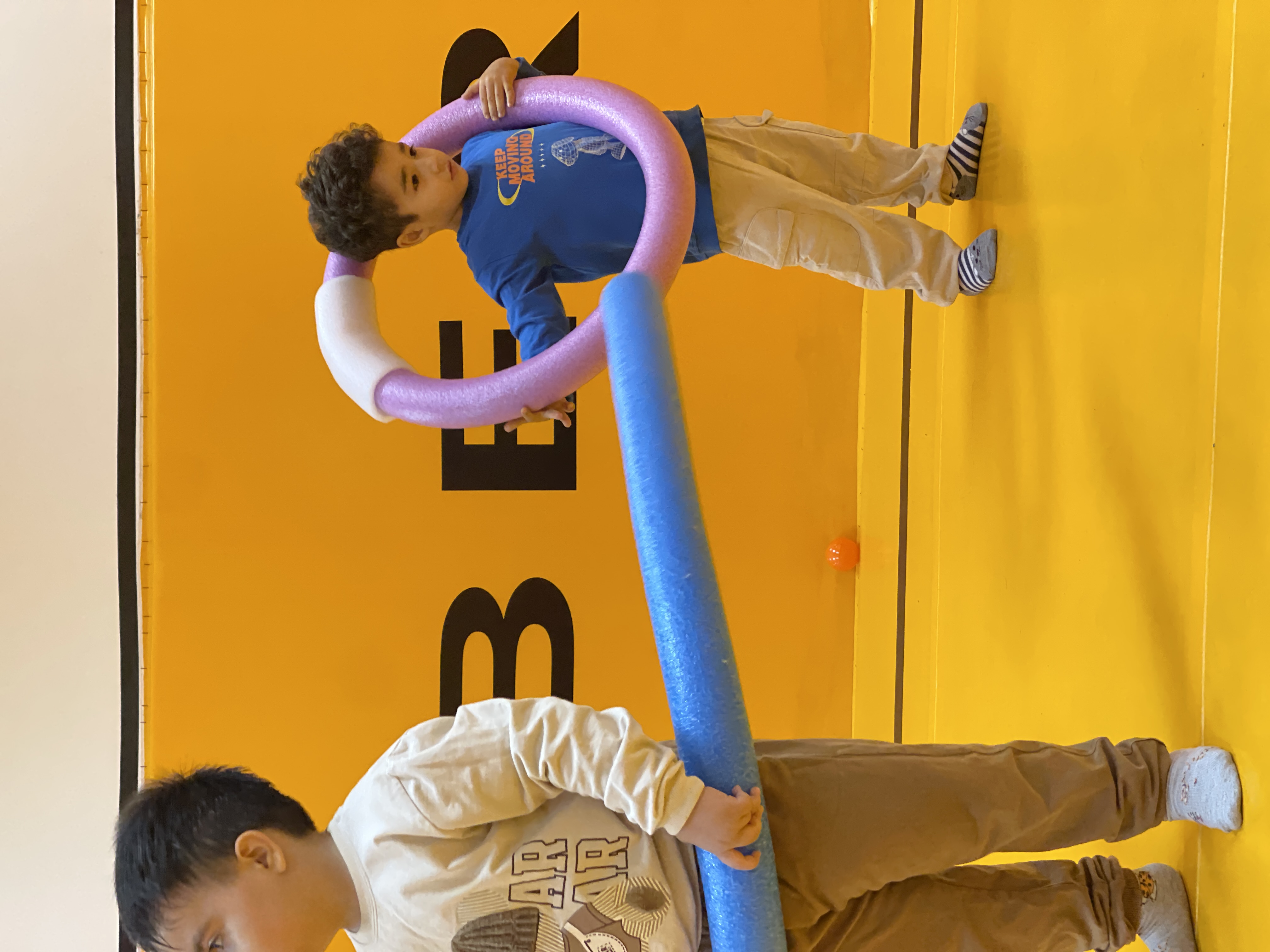 باشگاه ورزشی کودک و نوجوان بُمبر