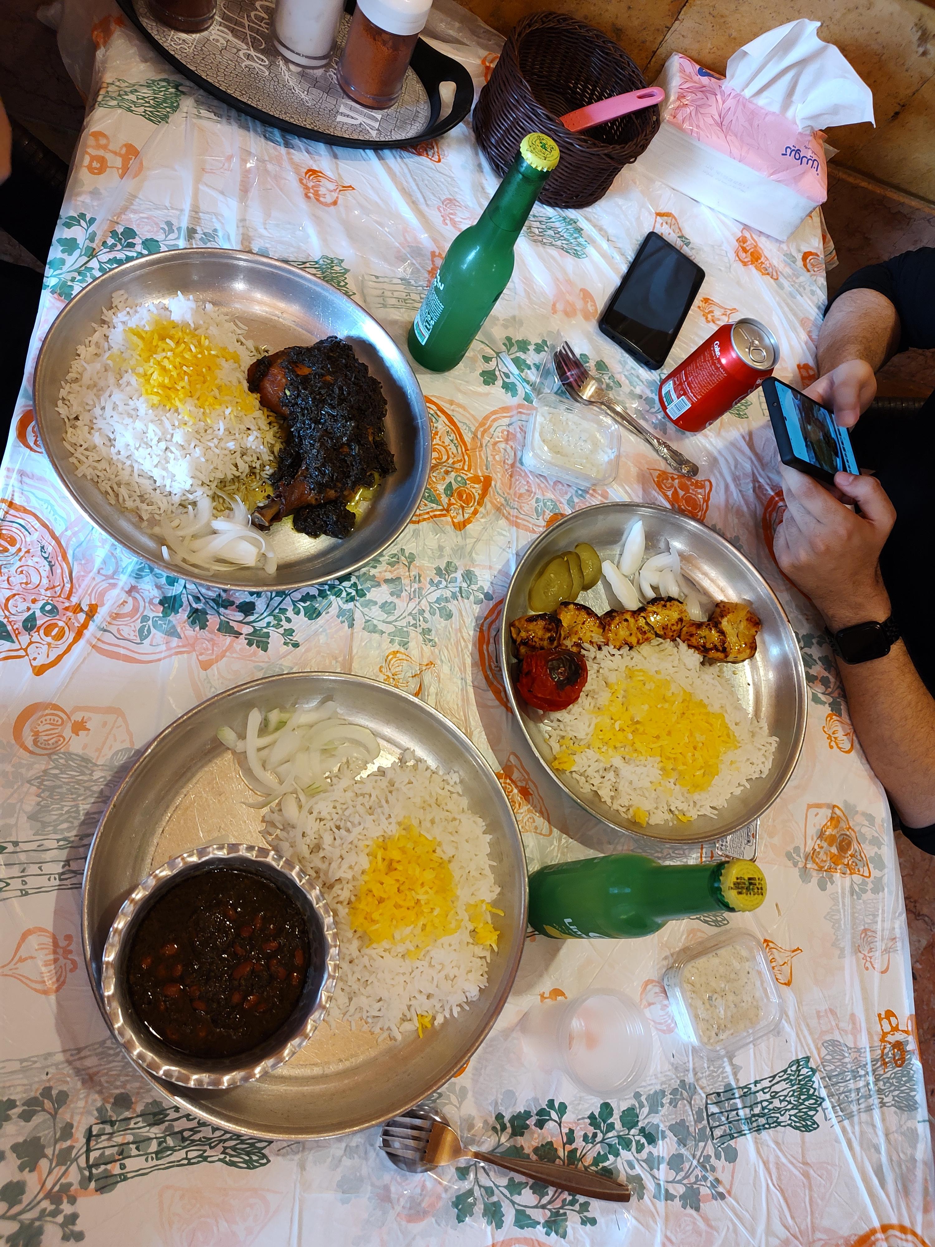 تهیه غذا آشپزباشی