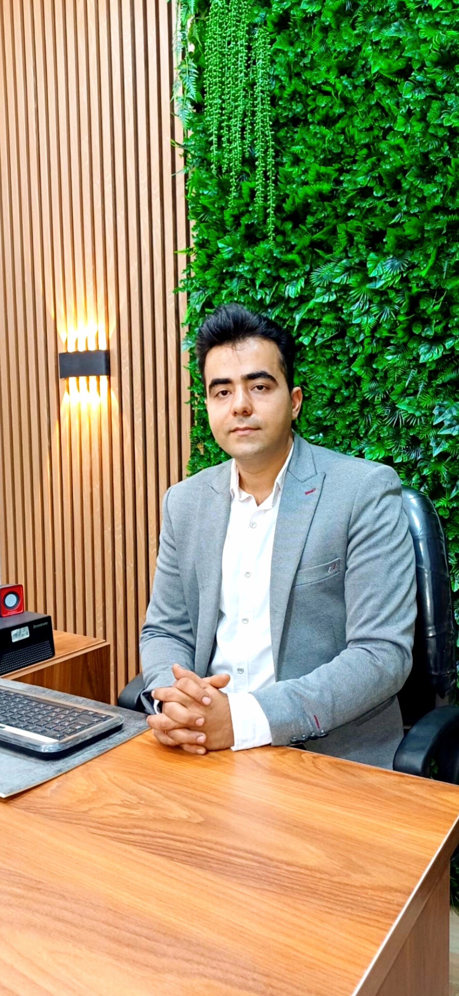 کابینت ودکوراسیون حامدقشلاقی