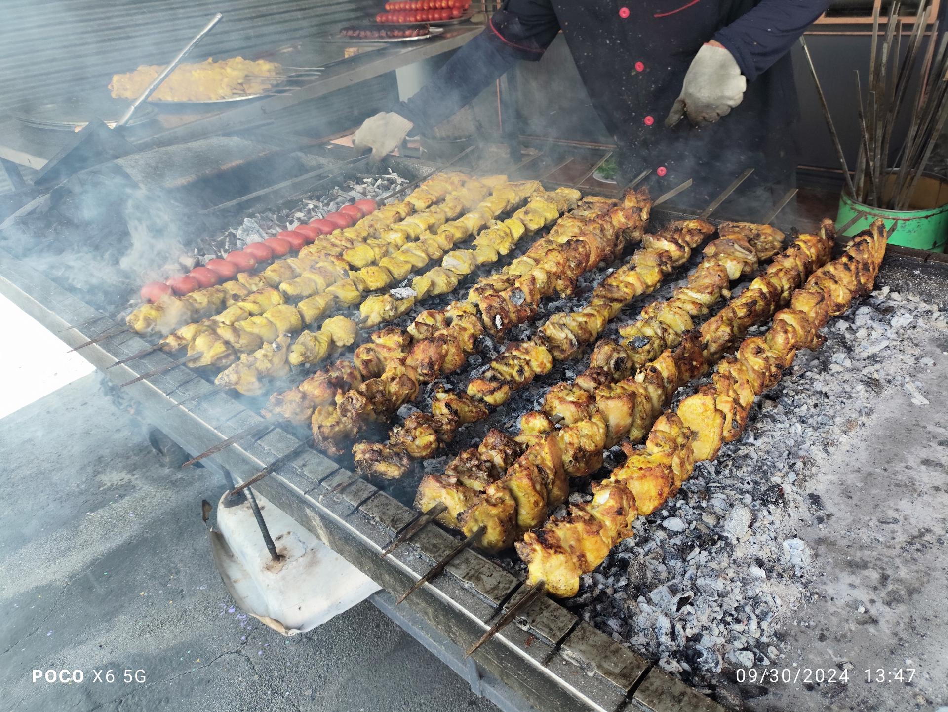 رستوران شاپوری