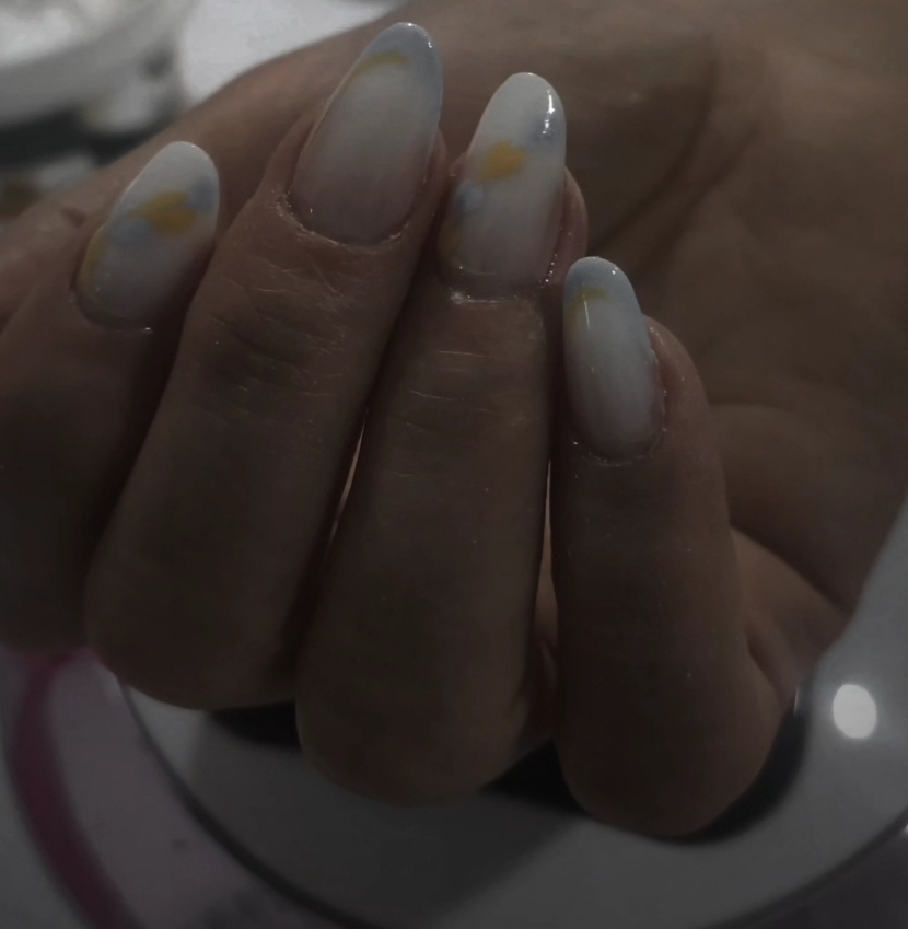 ناخنکار، سالن زیبایی نورا