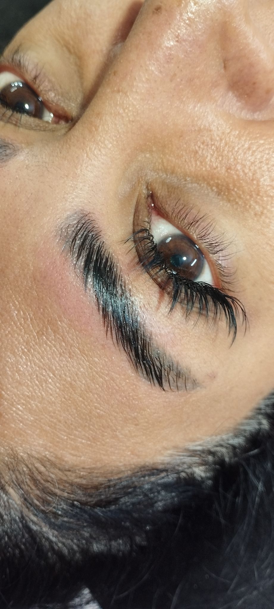 خدمات تخصصی اکستنشن مژه رخساره