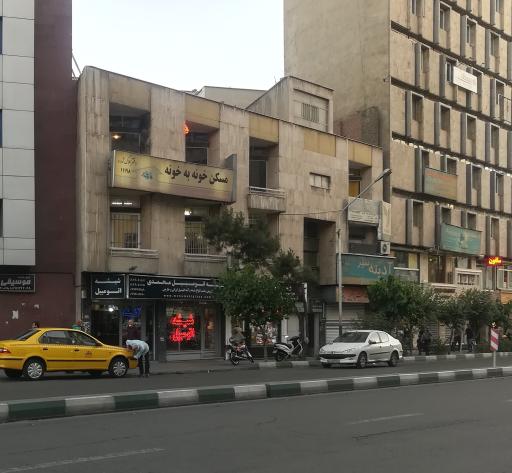 شیشه اتومبیل محمدی