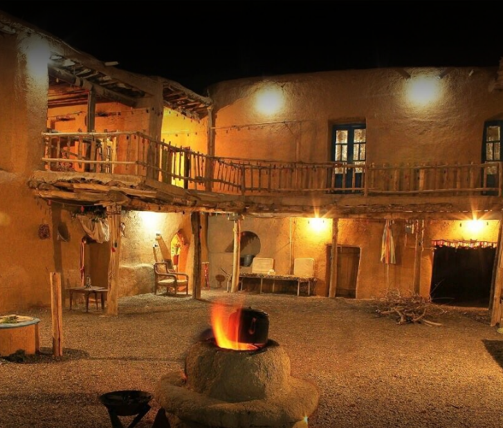 اقامتگاه بوم‌گردی مزداگرد