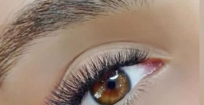 مربی و متخصص اکستنشن مژه فرشته