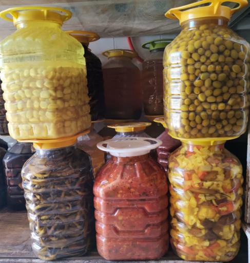 عرقیات و ترشیجات نشاط