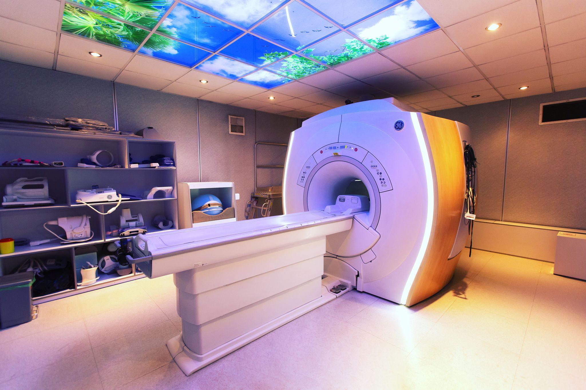 مرکز تصویربرداری پزشکی نصر نبوی