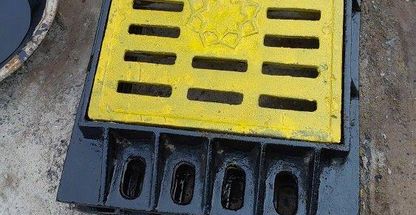 دریچه منهول چدنی و پلاستیکی