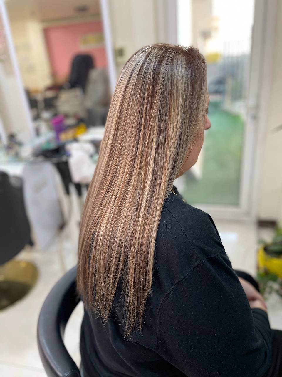 رنگ و لایت تخصصی ژیلا صلاحی