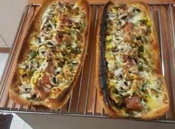 پیتزا دهکده